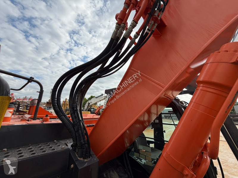 Rýpadlo Hitachi 5LC