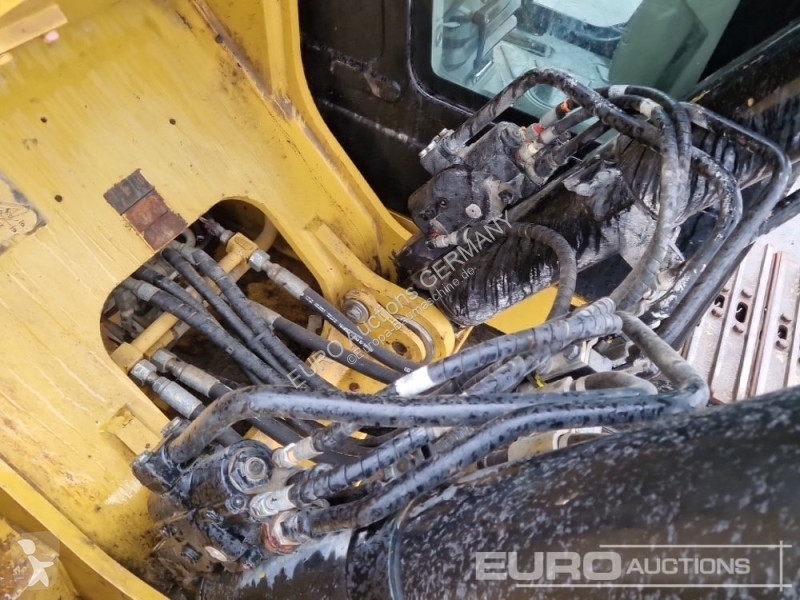 Excavator Caterpillar 330F