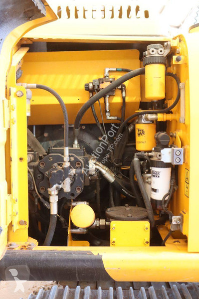 Excavator JCB