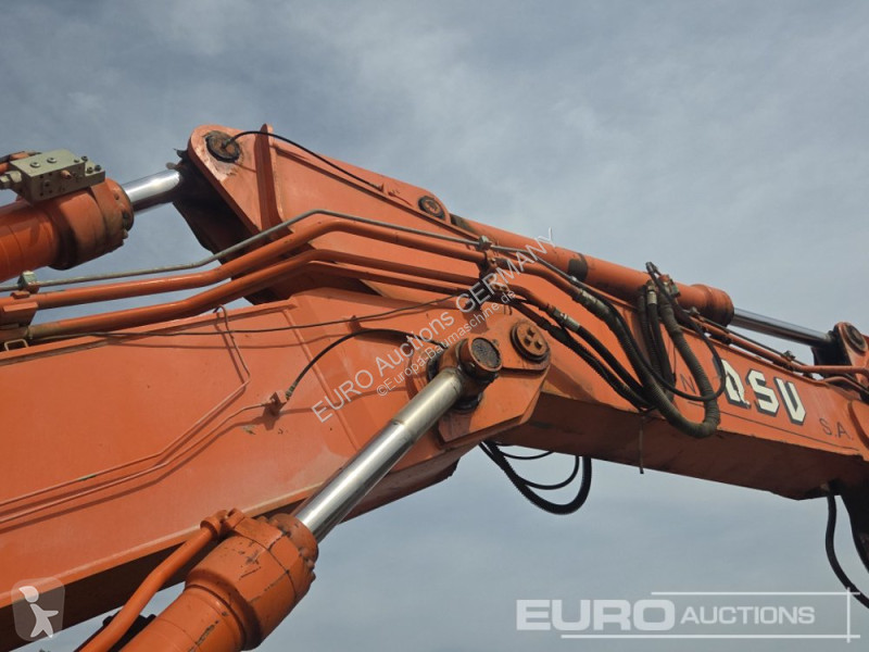 Graafmachine Hitachi LC-3