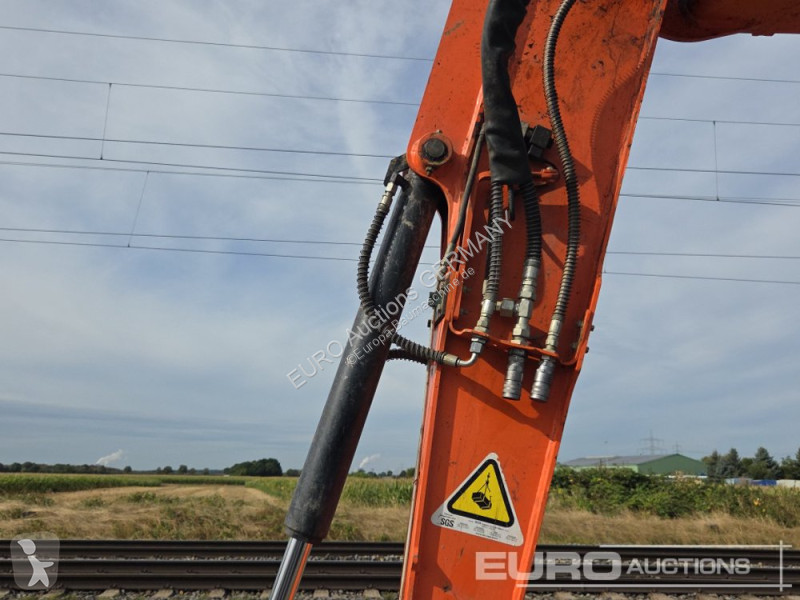 Excavadora JCB 86C-1