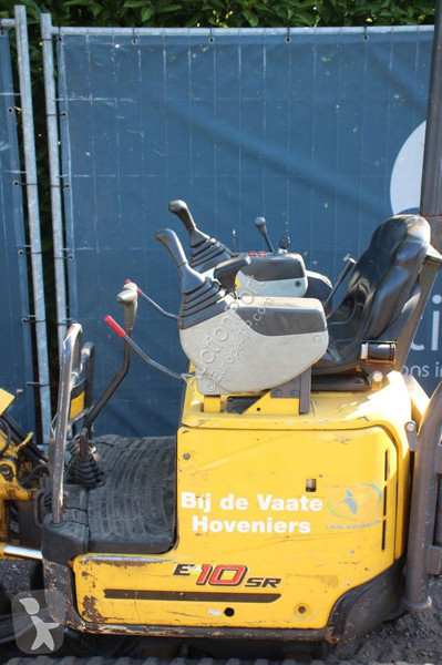 جرافة Yanmar E10SR