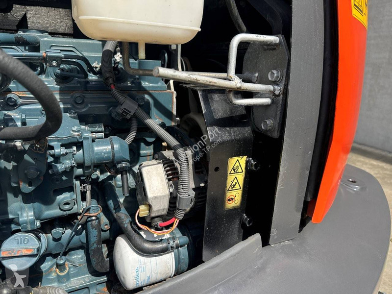 Excavadora Kubota KX165-5