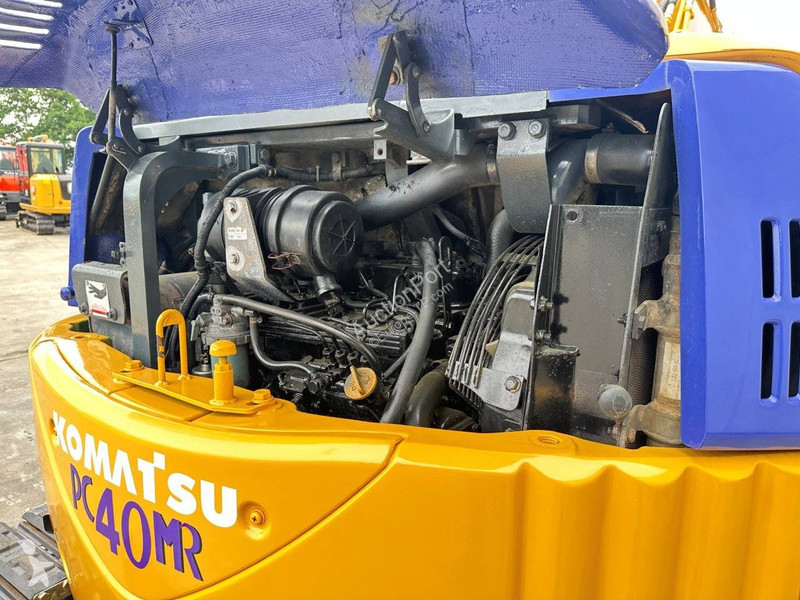 Екскаватор Komatsu