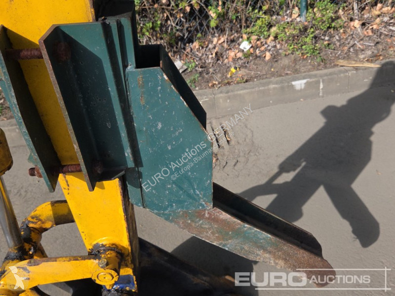 Экскаватор Komatsu 3