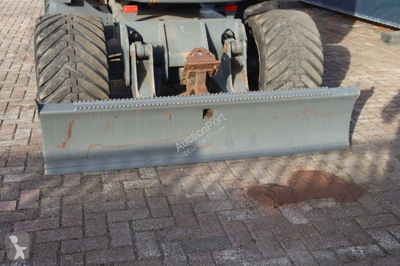 جرافة Neuson 6503