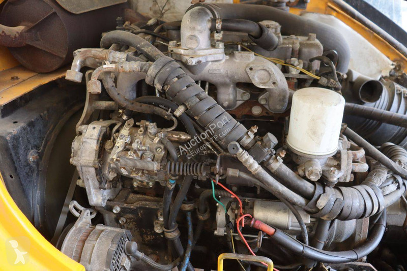 جرافة JCB 8056
