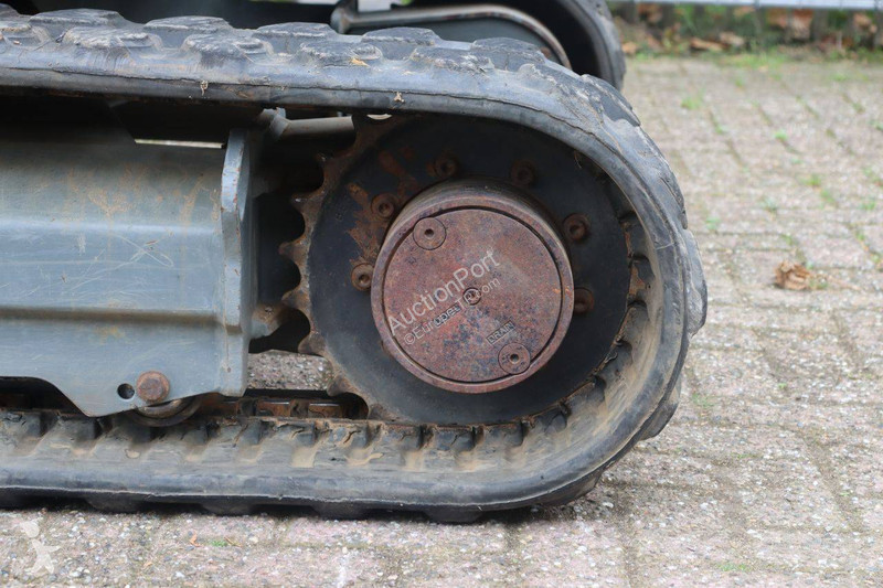 جرافة Neuson EZ26