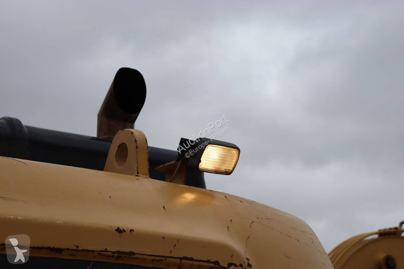 جرافة Caterpillar