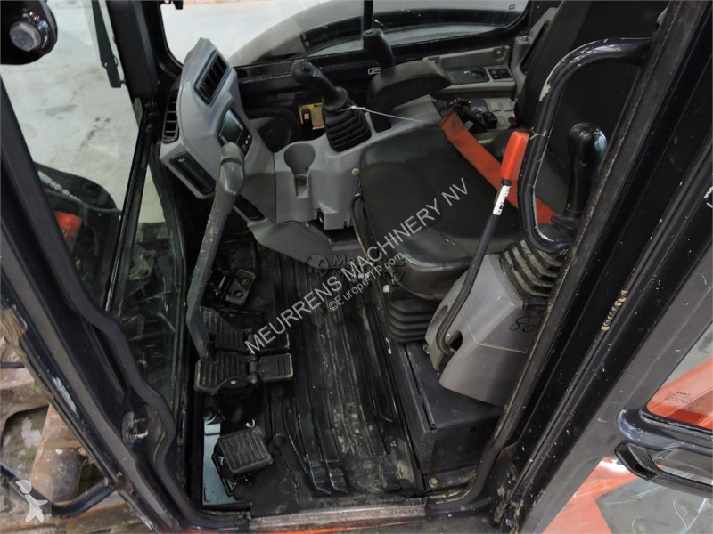 جرافة Kubota U48-4