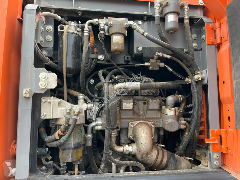 جرافة Hitachi ZX190W-6