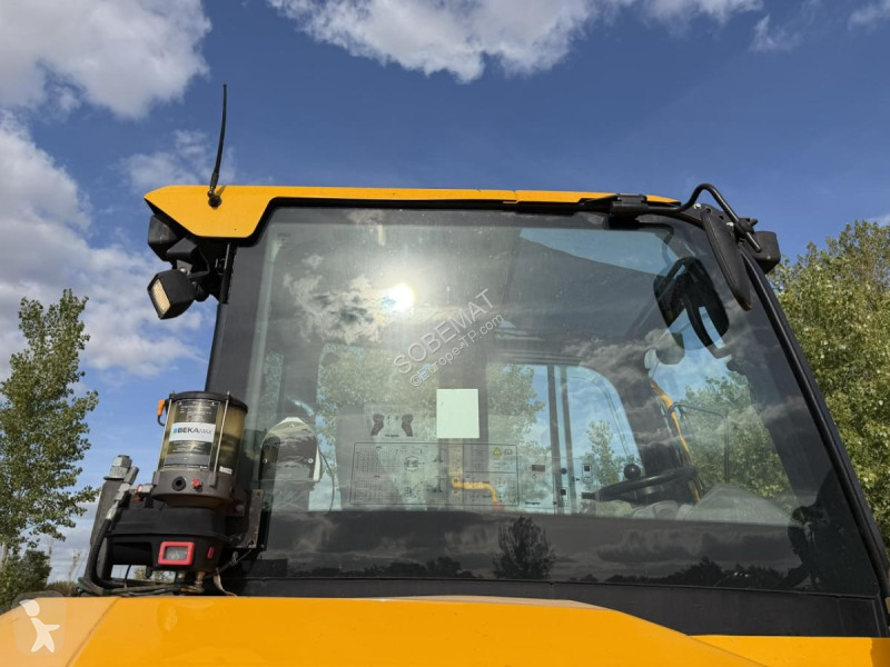 جرافة JCB  HIDRADIG 110WT 4F