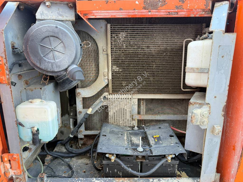 جرافة Hitachi 3 - Hammer Lines / Quick Coupler