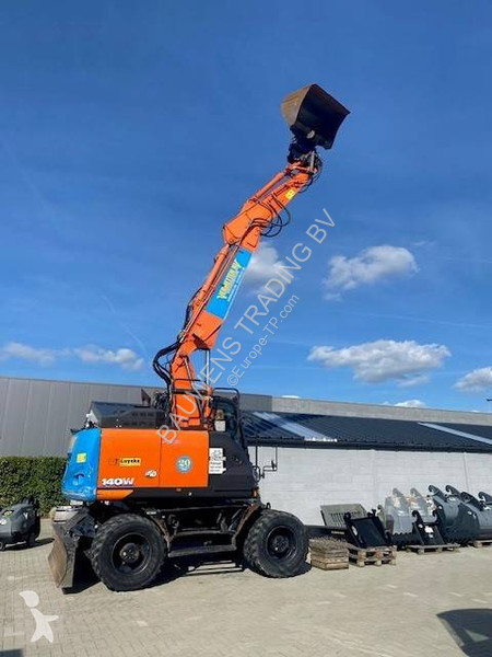 Skovel Hitachi 140 W-6