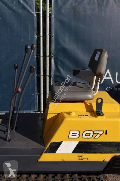 Skovel Yanmar B07