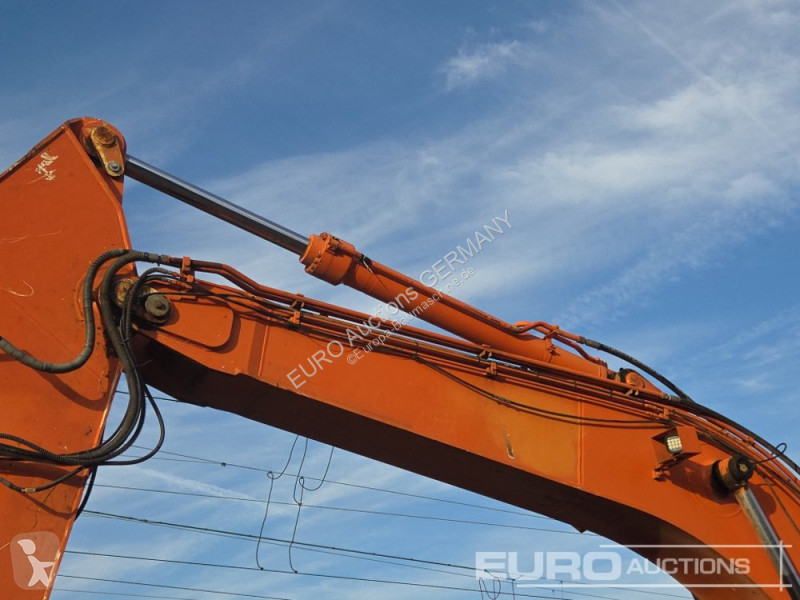 Skovel Hitachi 3