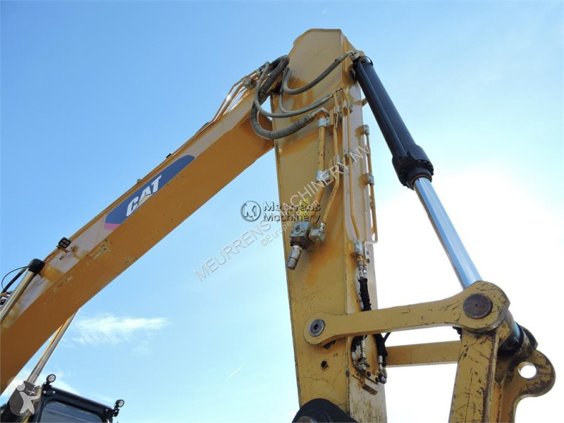 Excavadora Caterpillar 325 F LCR