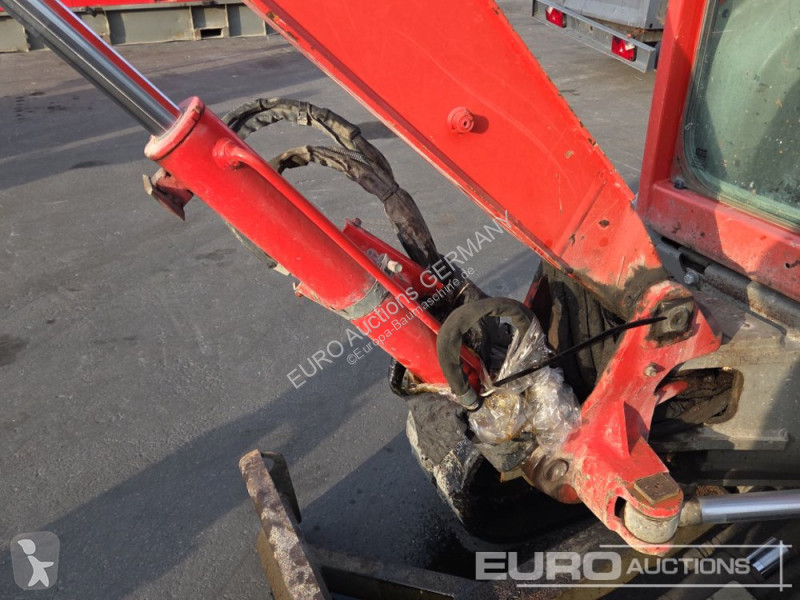 Excavadora Volvo ECR25D