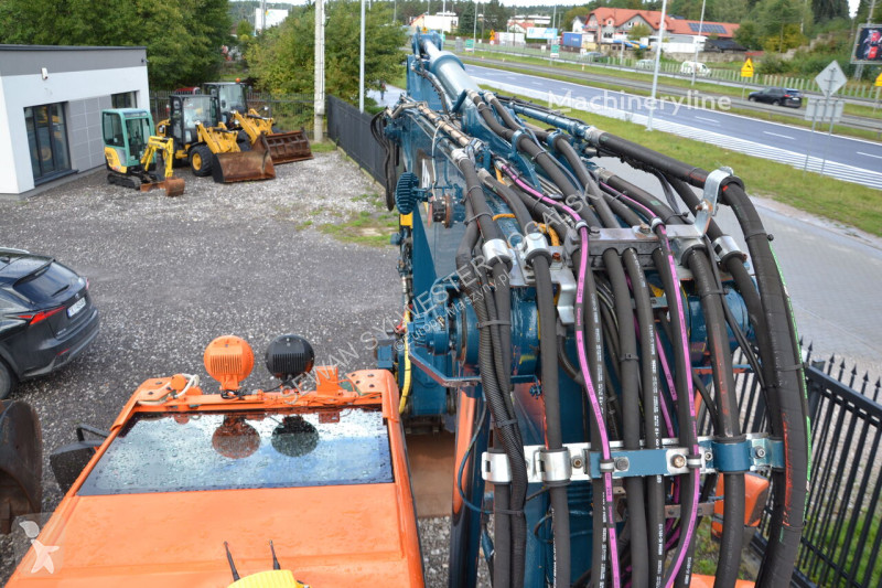 Excavadora Caterpillar M
