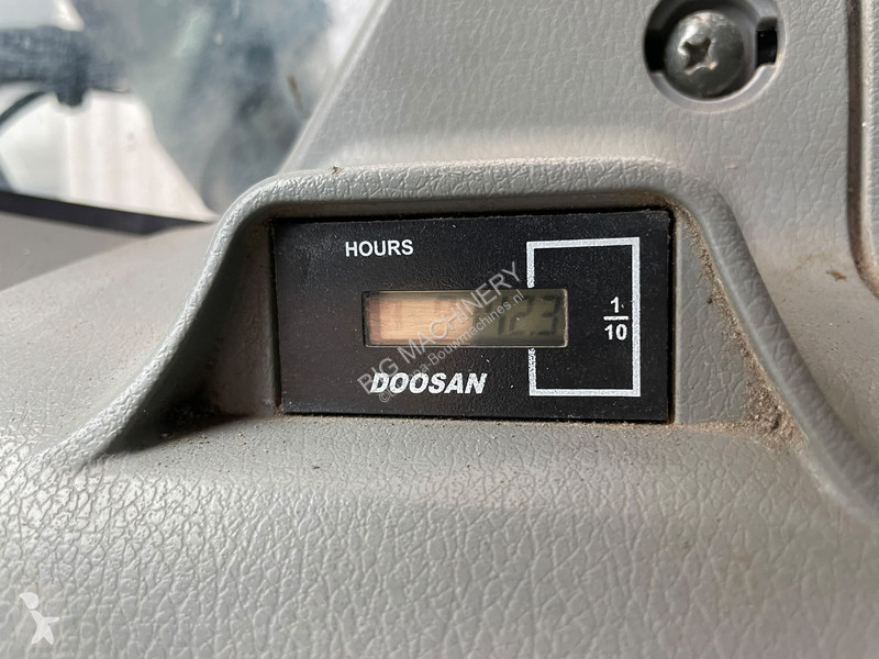 Pelle Doosan 5