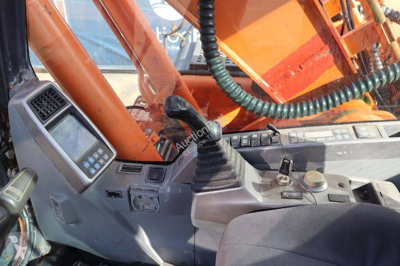 Pelle Doosan