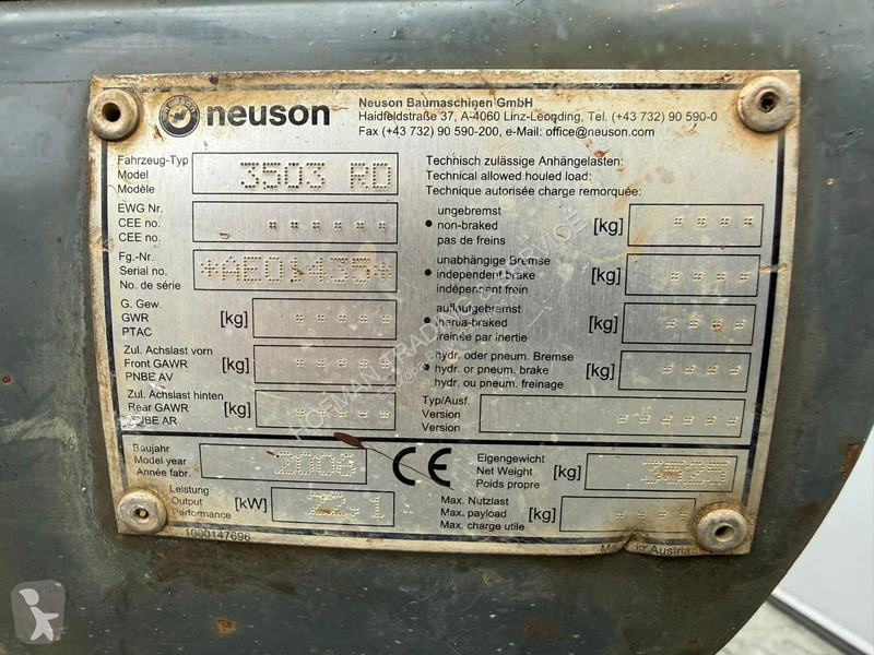 Pelle Neuson 3503RD