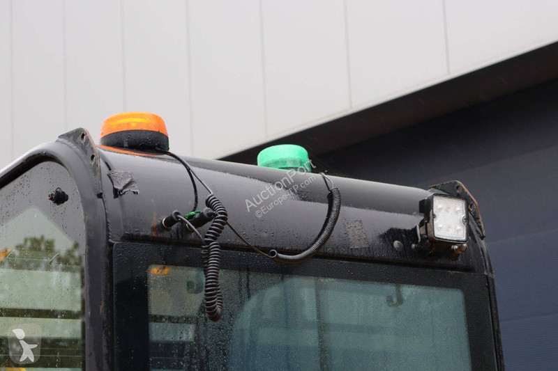 Pelle JCB Z1
