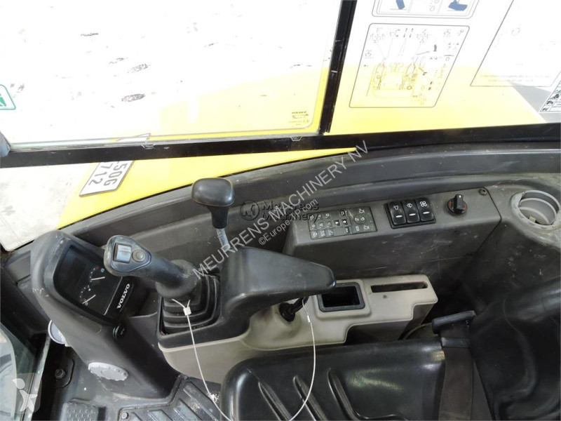 Багер Volvo ECR50 D