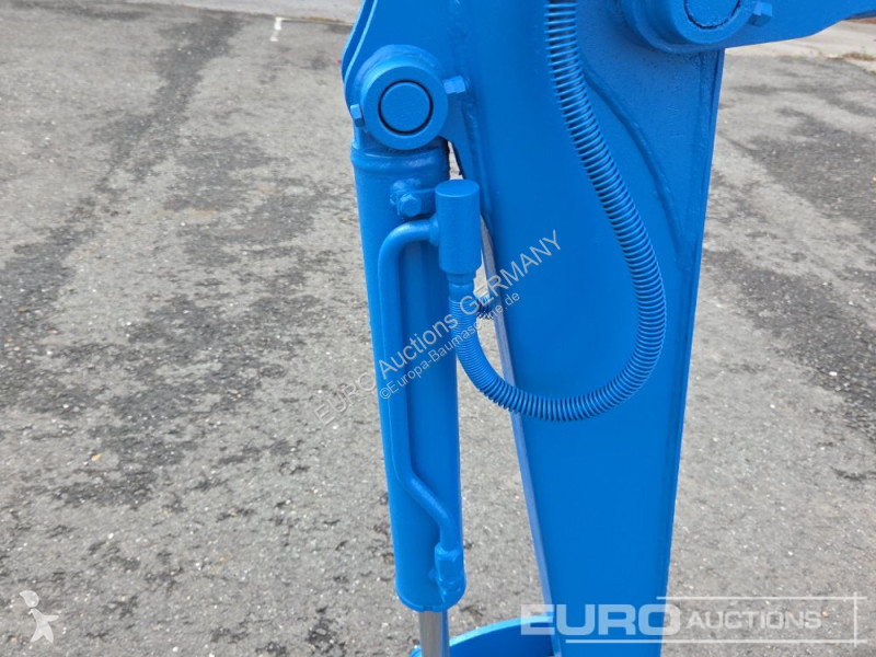 جرافة Kobelco SK014