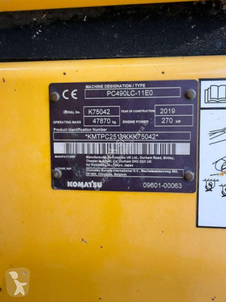 Excavator Komatsu PC490LC-11E0