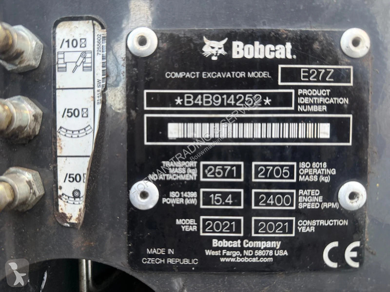 جرافة Bobcat E27z