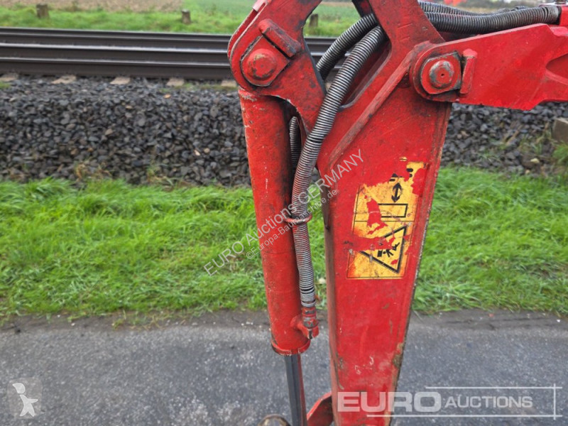 جرافة Yanmar SV08-1A(S)