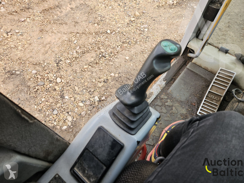 Багер Terex 5