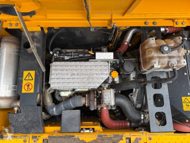جرافة JCB 220 XL 4F - 220X LC - 220XL - 220X L4F
