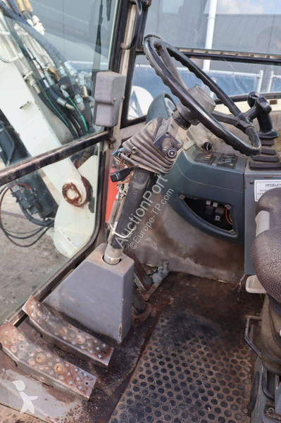 جرافة Schaeff TW85