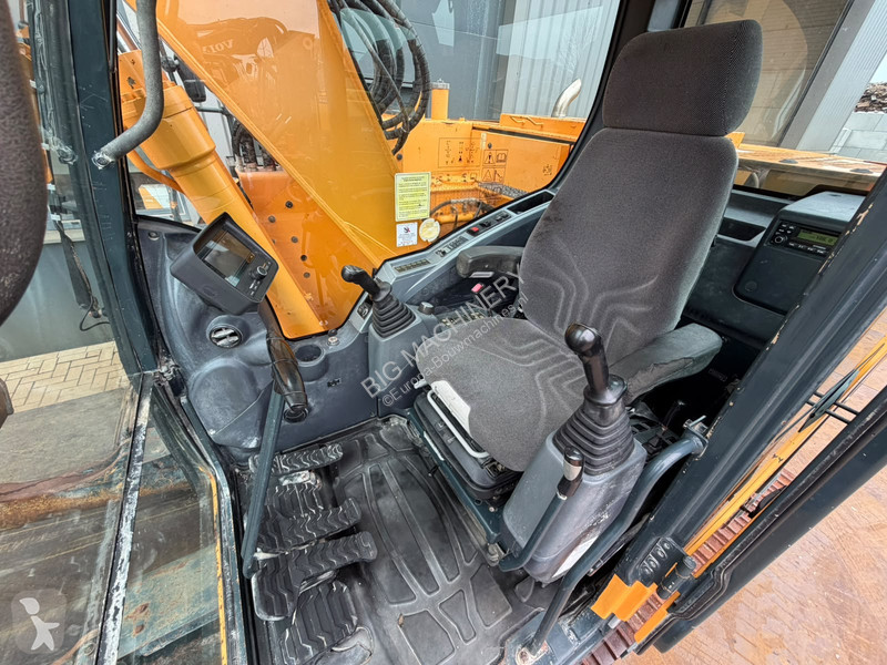جرافة Hyundai R125LCR-9A