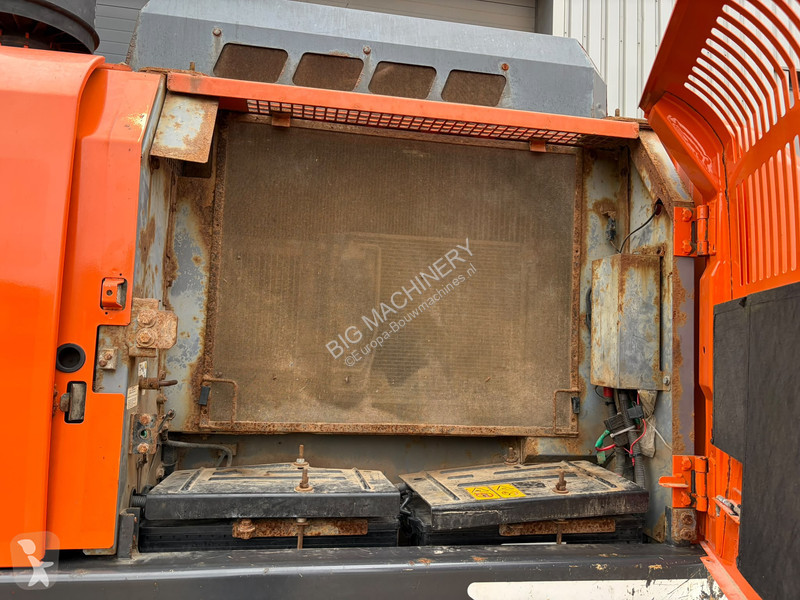 جرافة Hitachi LC-6