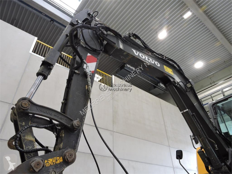 Escavadora Volvo EW60E