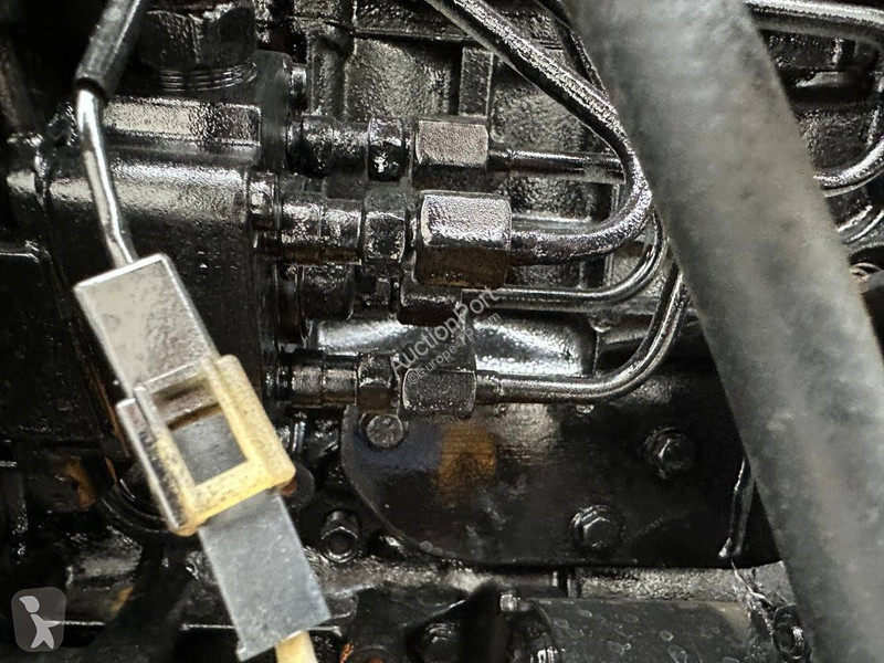 Escavadora JCB 8056