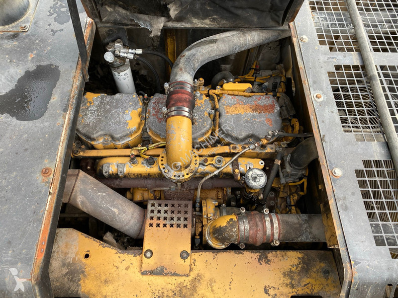 Rýpadlo Caterpillar UHD Demolition