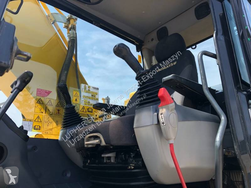 Excavator Komatsu PC210LC-11