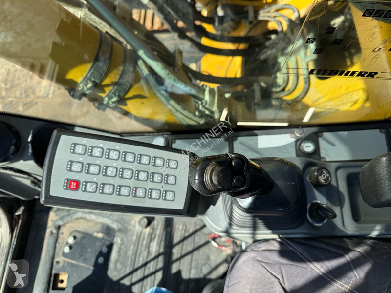 Excavadora Liebherr R926 NLC