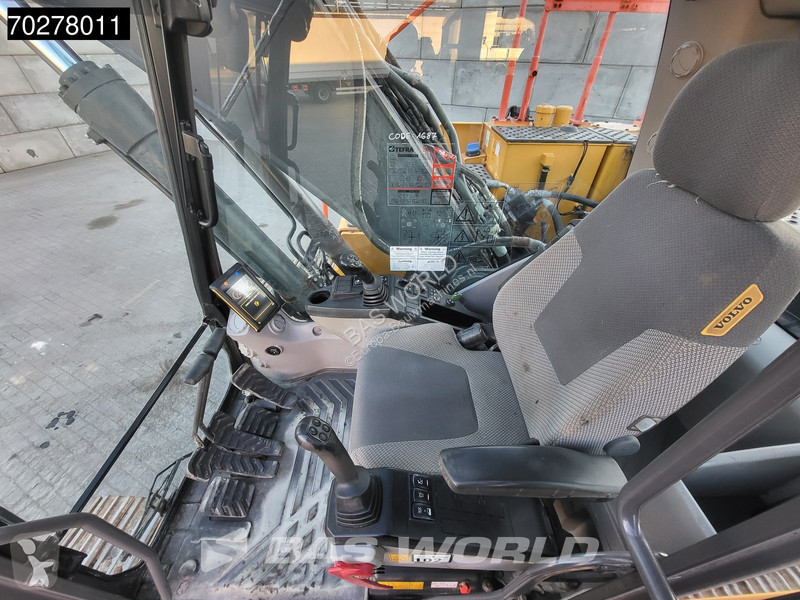 Escavatore Volvo C220
