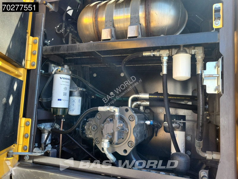 Graafmachine Volvo C300 L NOVATRON GPS
