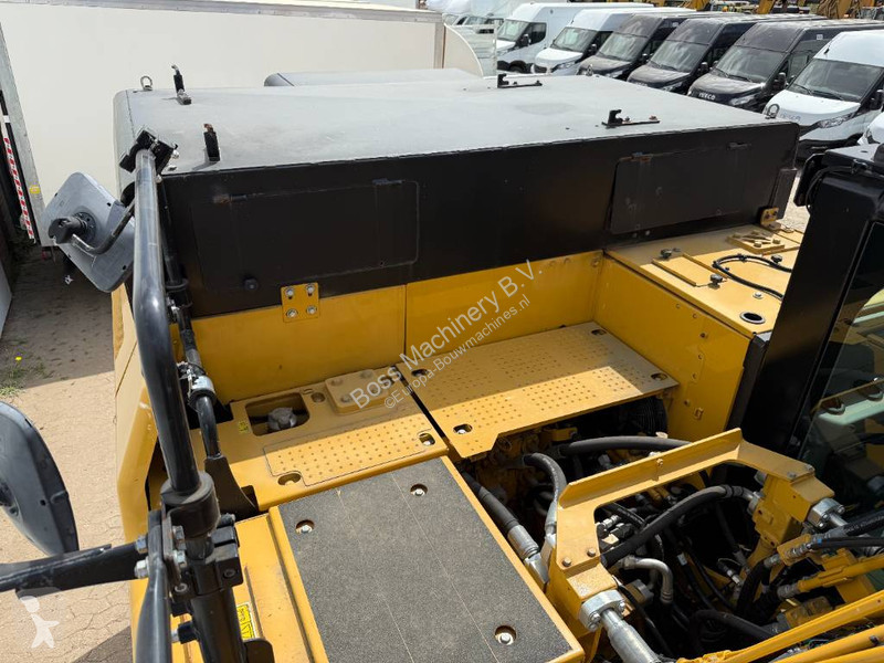 Graafmachine Caterpillar 323FL Z-Line Full...