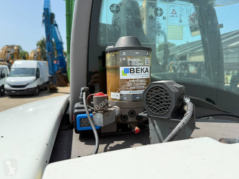 Excavator Mecalac - 6 Attachments Included!...