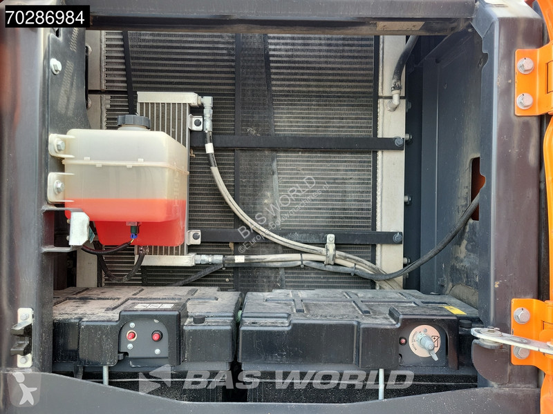 Lopatový nakládač Doosan -7