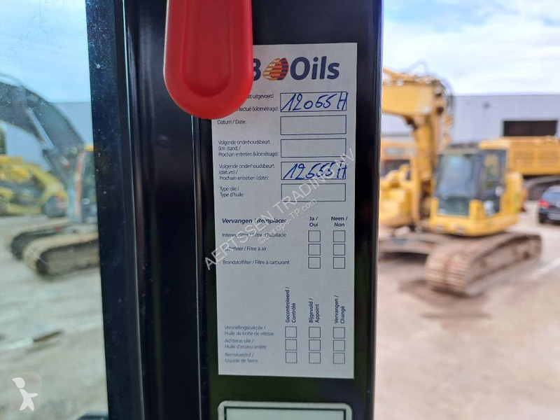 Lopatový nakládač Caterpillar LCR