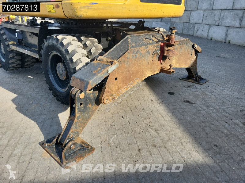 Excavator Caterpillar D OUTRIGGERS + BLADE