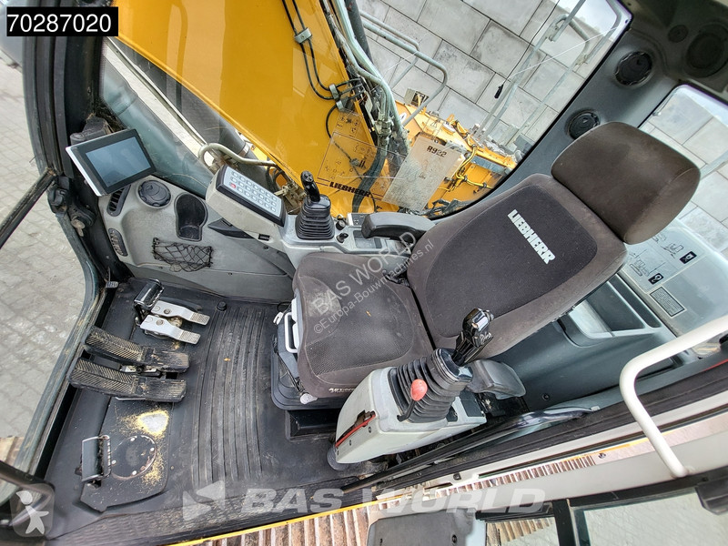 Excavator Liebherr R DUTCH MACHINE